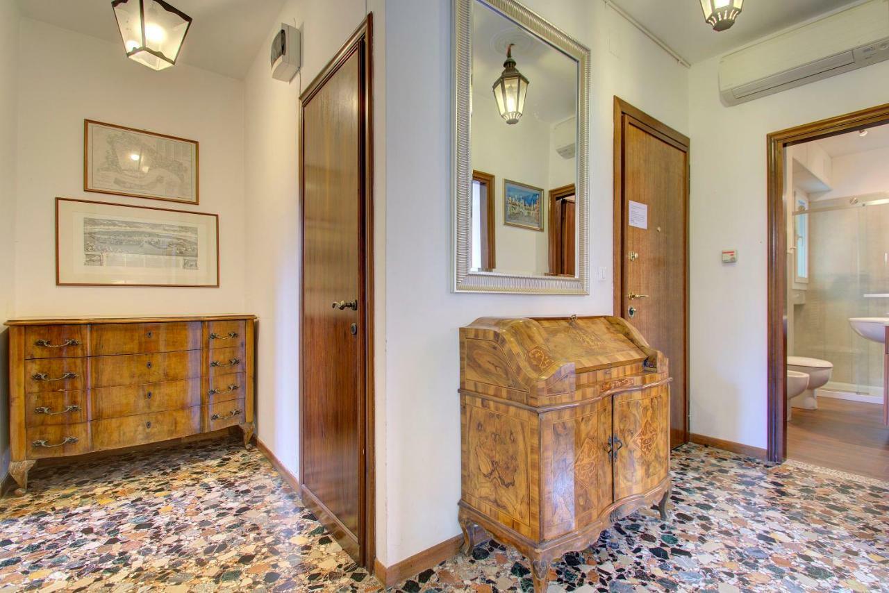 Peggy-Guggenheim Apartment Venice Exterior photo